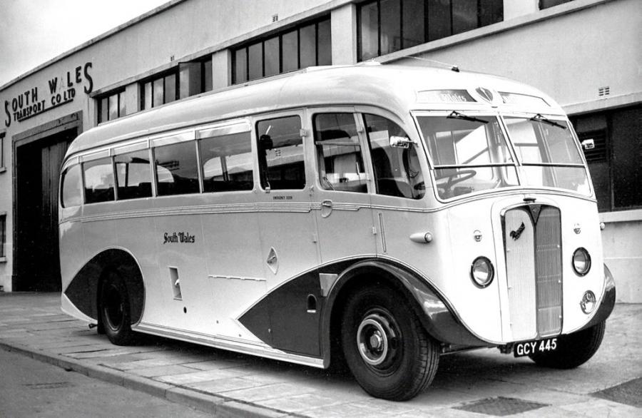  AEC Regal III 9621E Windover (FC28F) 1950 года  (UK) (фото 1 из 2)